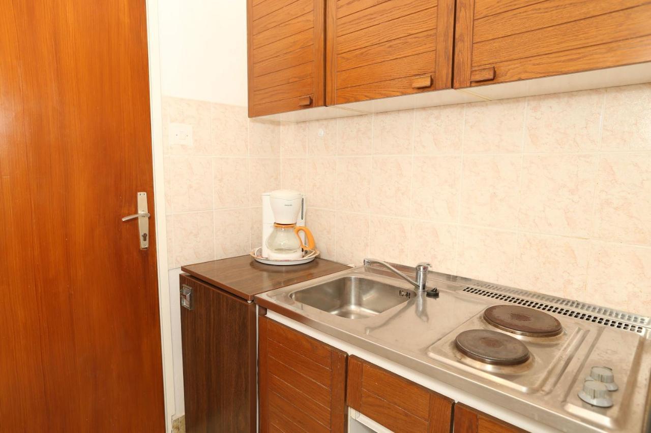 Apartments Fam Tomasic Baska  Ngoại thất bức ảnh