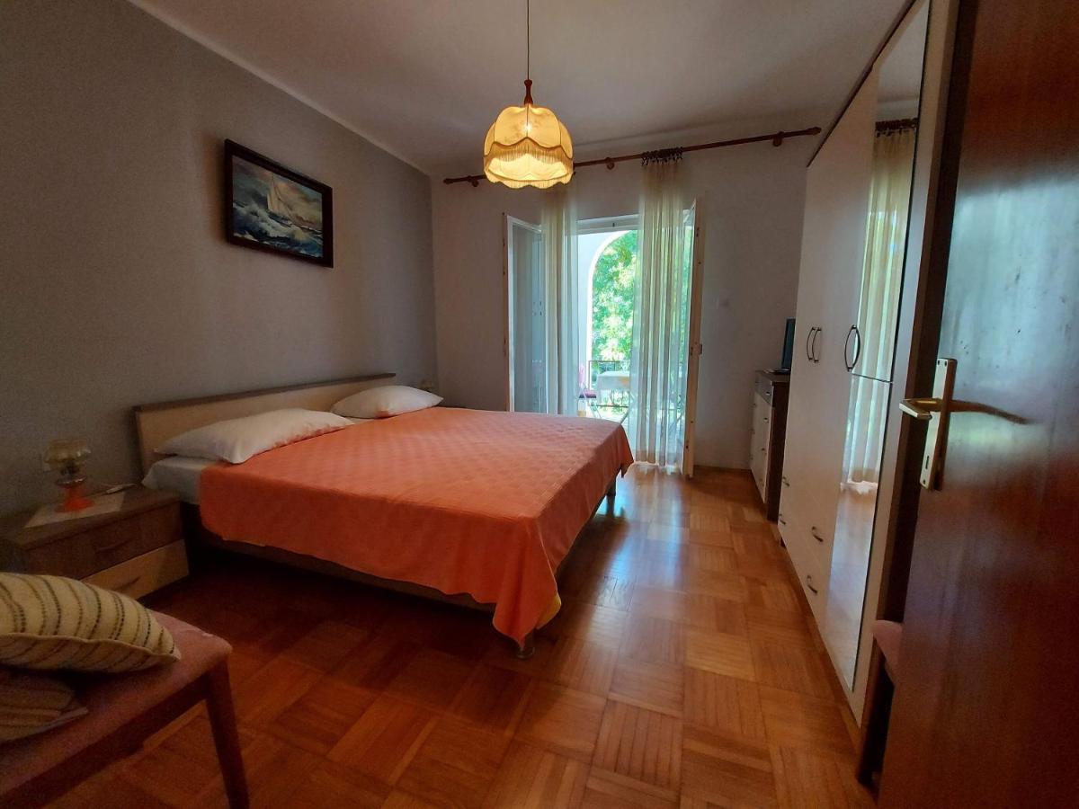 Apartments Fam Tomasic Baska  Ngoại thất bức ảnh