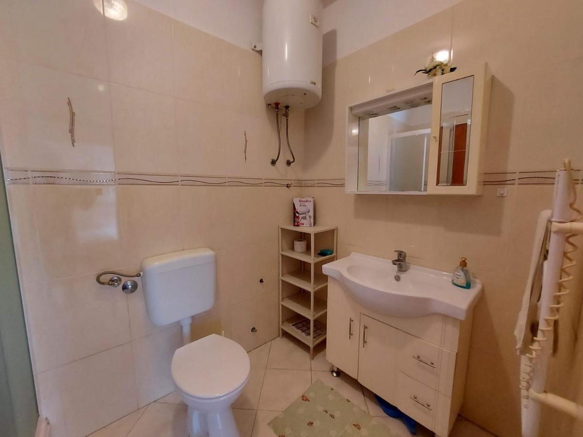Apartments Fam Tomasic Baska  Phòng bức ảnh